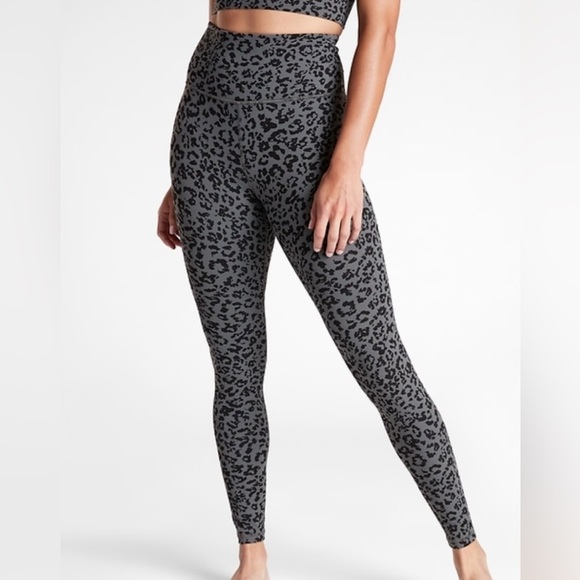 Athleta Elation Ultra High Rise Tight size Small - Picture 1 of 10